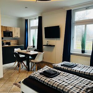 Studio Apartment mit 2 Schlafzimmern